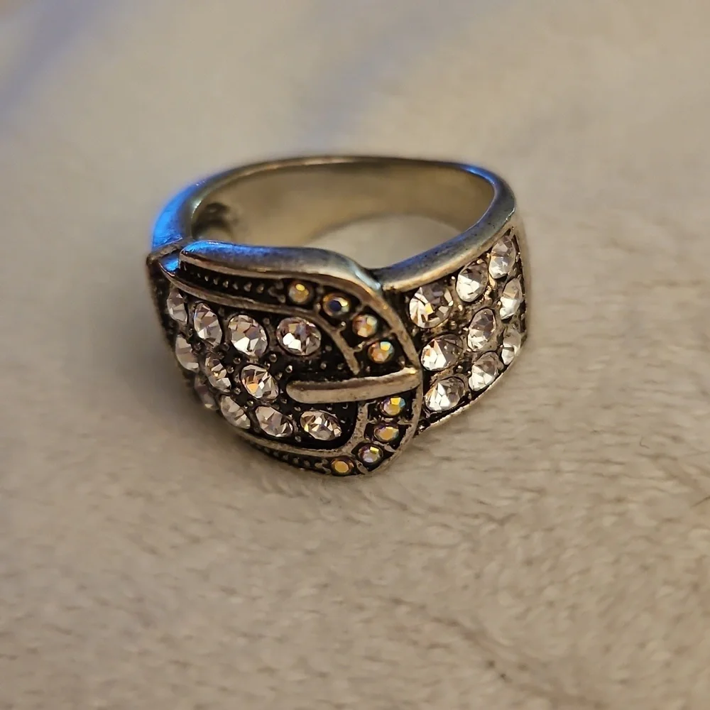 PREMIER DESIGNS Silver Crystal Belt Buckle Western Bling Ring 8